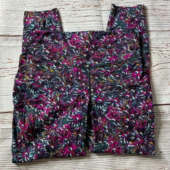 Lululemon Base Pace High-Rise Running Tight 25" in Floral Electric Multi Sz 10